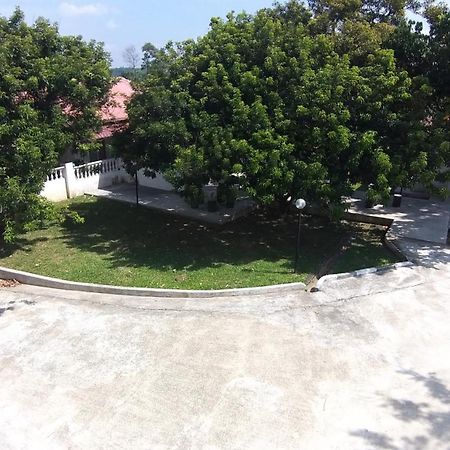 Seri Dusun Sepang Homestay & Event Space Exteriör bild