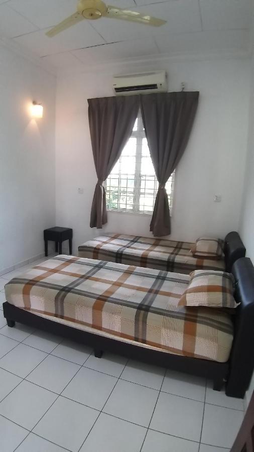 Seri Dusun Sepang Homestay & Event Space Exteriör bild