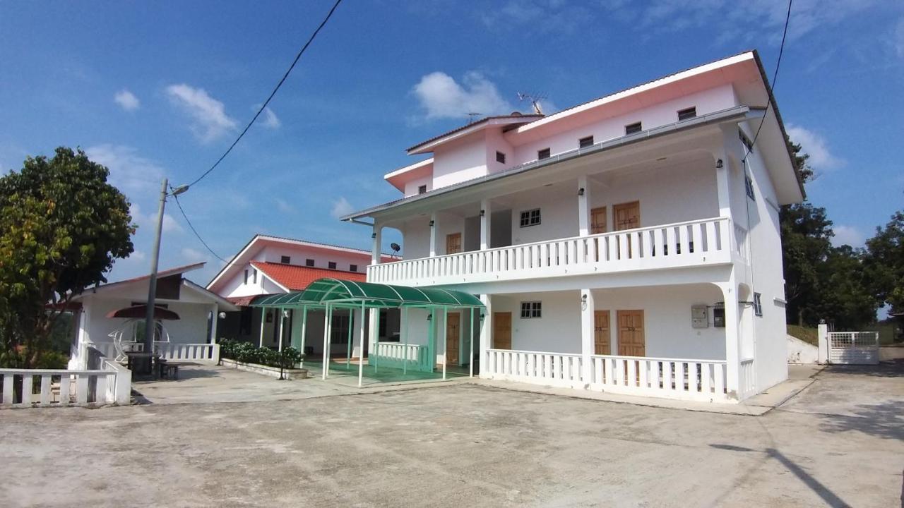 Seri Dusun Sepang Homestay & Event Space Exteriör bild