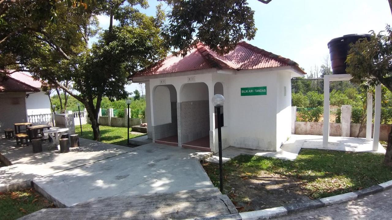 Seri Dusun Sepang Homestay & Event Space Exteriör bild