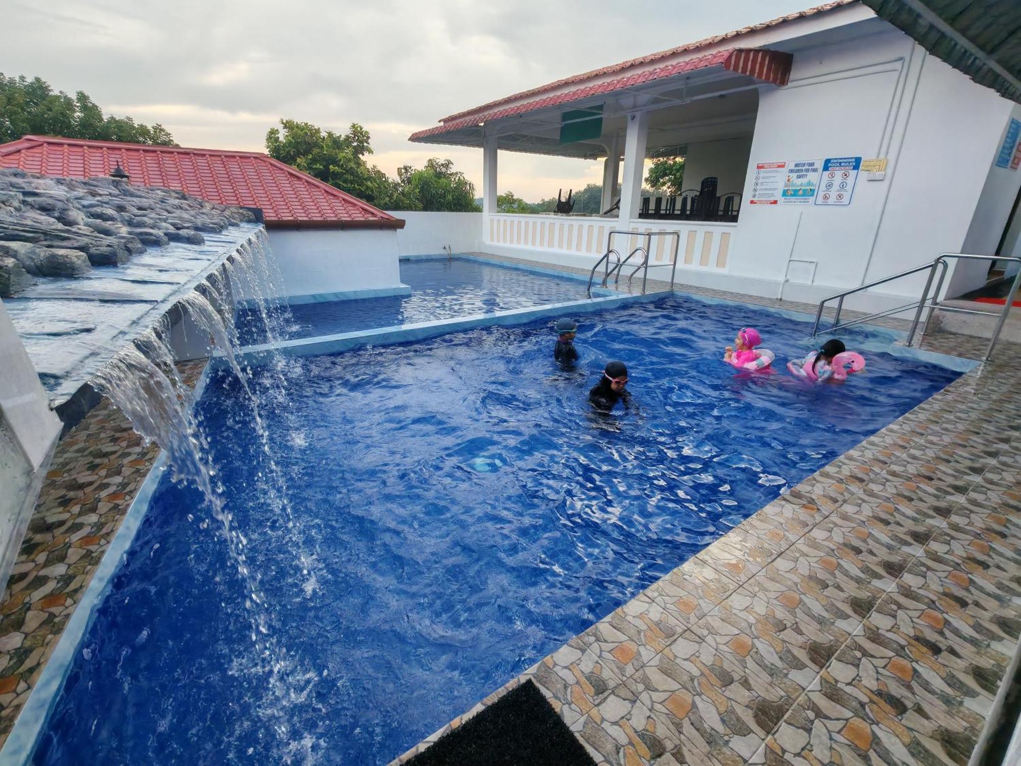 Seri Dusun Sepang Homestay & Event Space Exteriör bild